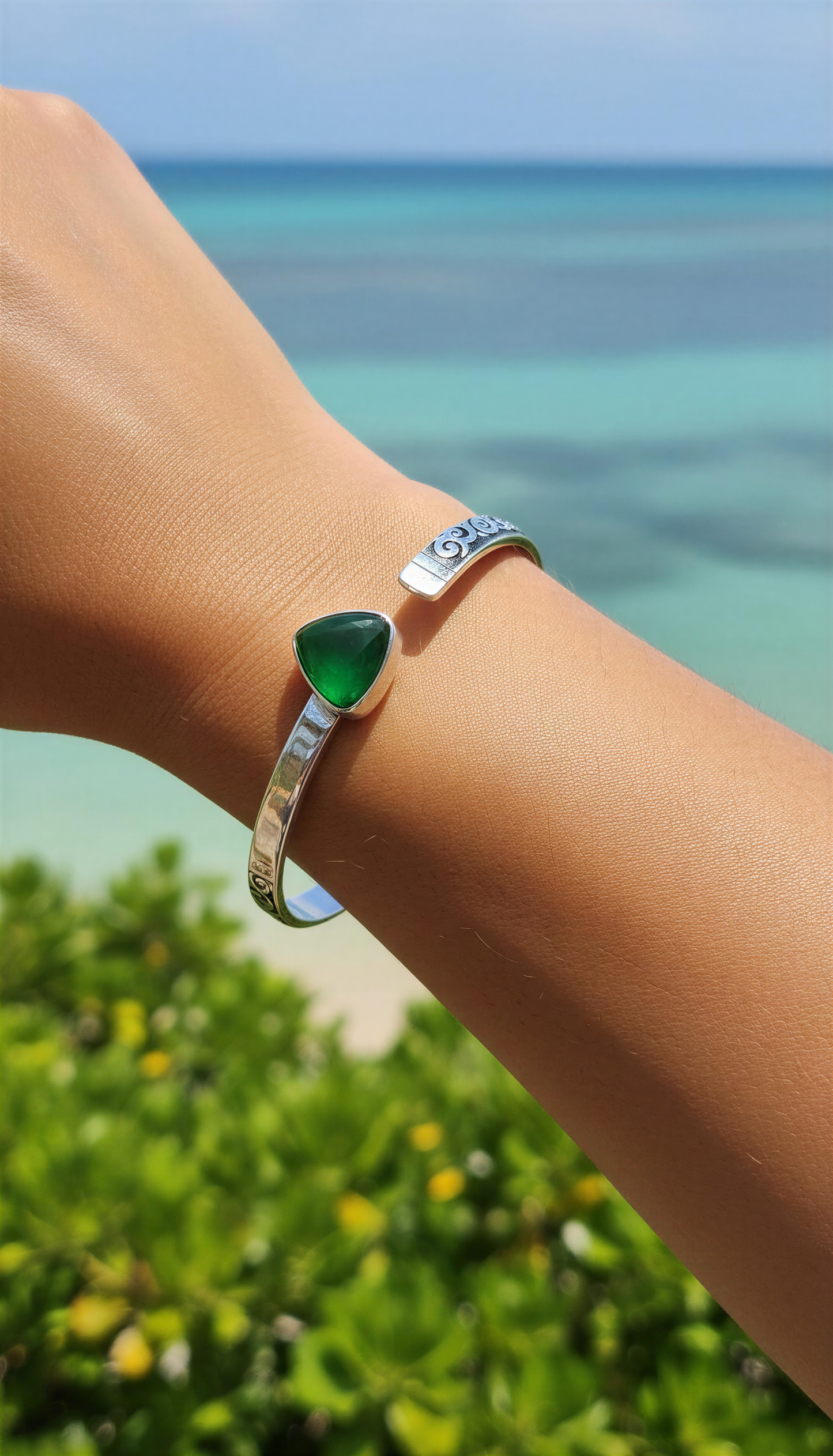 Zümrüt Nomad Bracelet